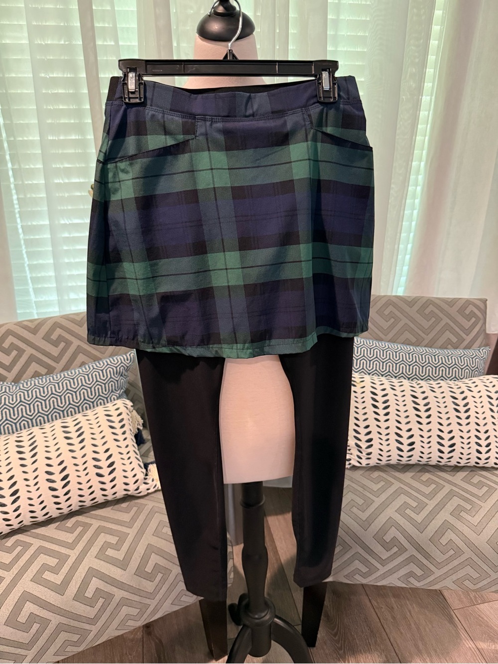 Renwick Tartan Skirted Leggings in Navy, Green and Black, size small